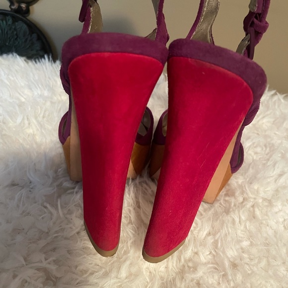 Suede platform sandals size US8 - Picture 3 of 9